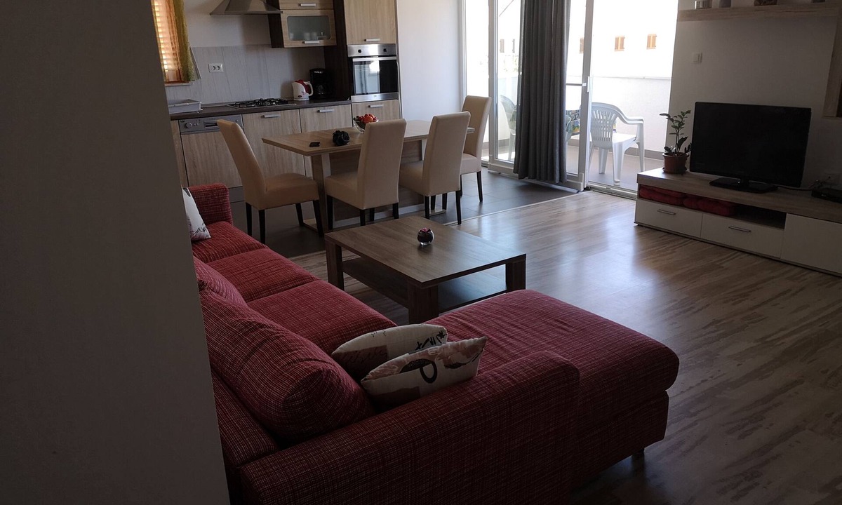 Cres Apartment | Two bedroom apartment with terrace Cres (A-15672-a)