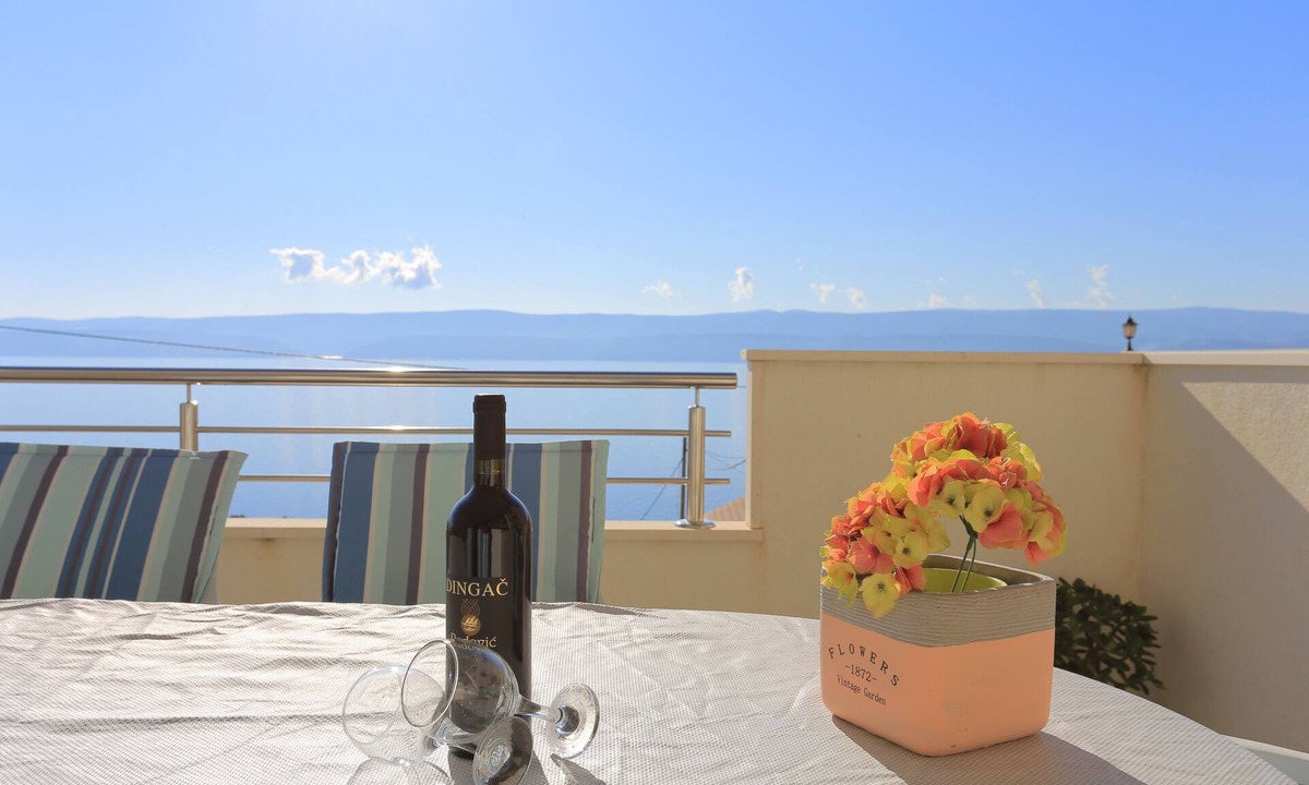 Stanici Apartment | Two bedroom apartment with terrace and sea view Stanići (Omiš) (A-2764-a)