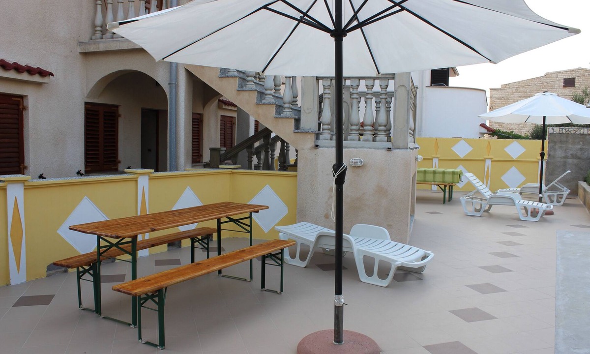 Pag Apartment | Two bedroom apartment with terrace Pag (A-6535-d)