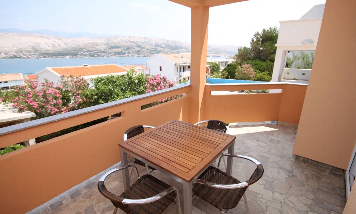 Pag Apartment | Two bedroom apartment with terrace and sea view Pag (A-6542-b)