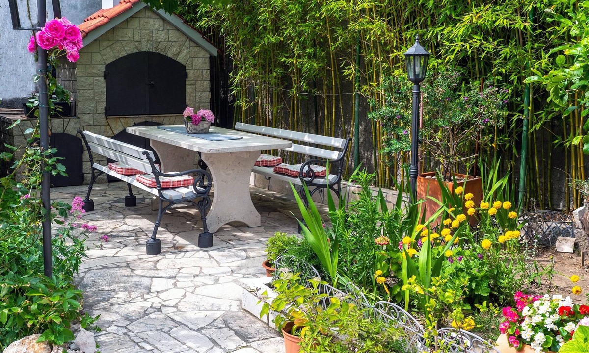 Banjol Apartment | Two bedroom apartment with terrace Rab (A-14515-b)