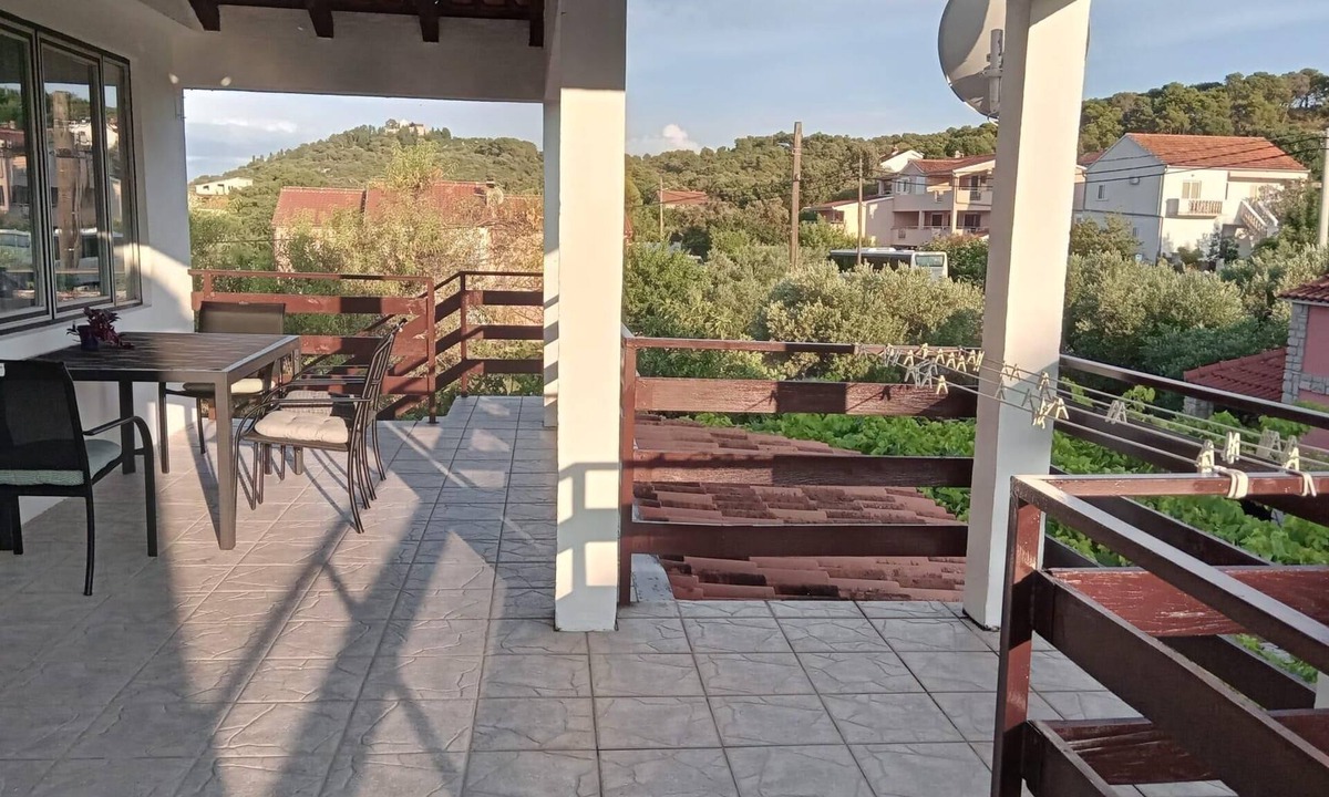 Kraj Apartment | Two bedroom apartment with terrace Kraj, Pašman (A-8372-b)