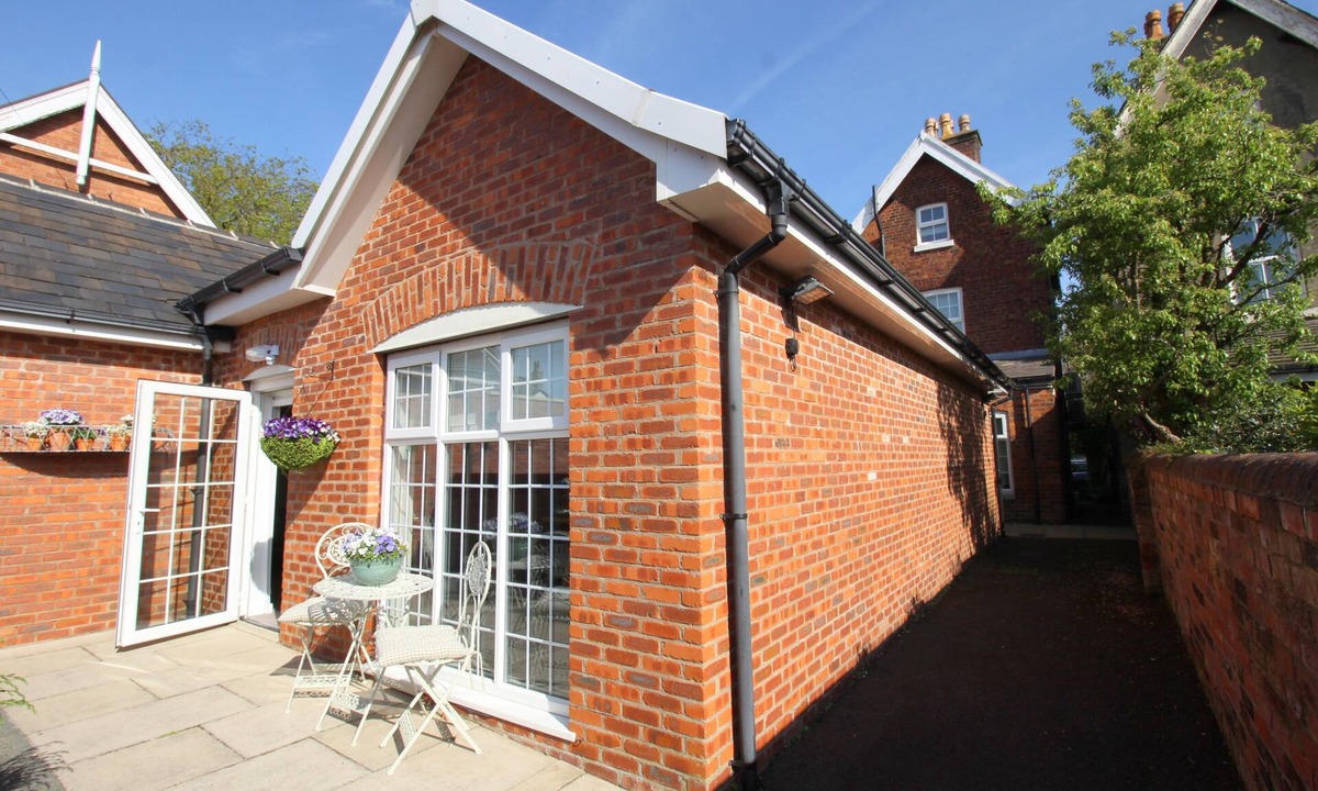 Lytham St. Anne's Apartment | Two Bedroom Deluxe Apartment