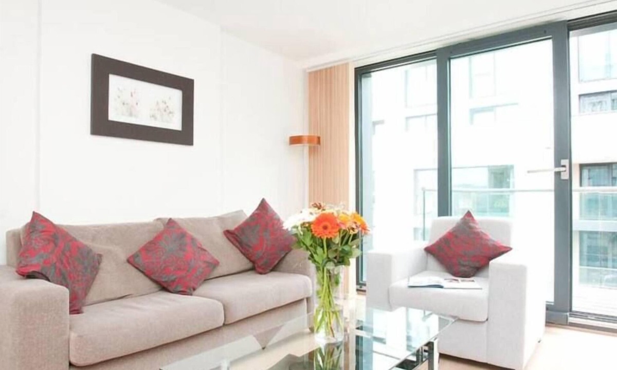 Redcliffe Apartment | Two Bedroom Deluxe