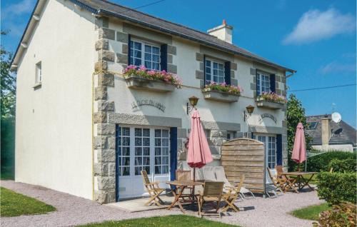 Saint-Cast-le-Guildo House | Two-Bedroom Holiday Home In Saint Cast Le Guildo