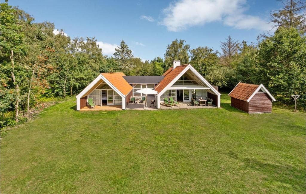Ristinge House | Two-Bedroom Holiday Home In Humble