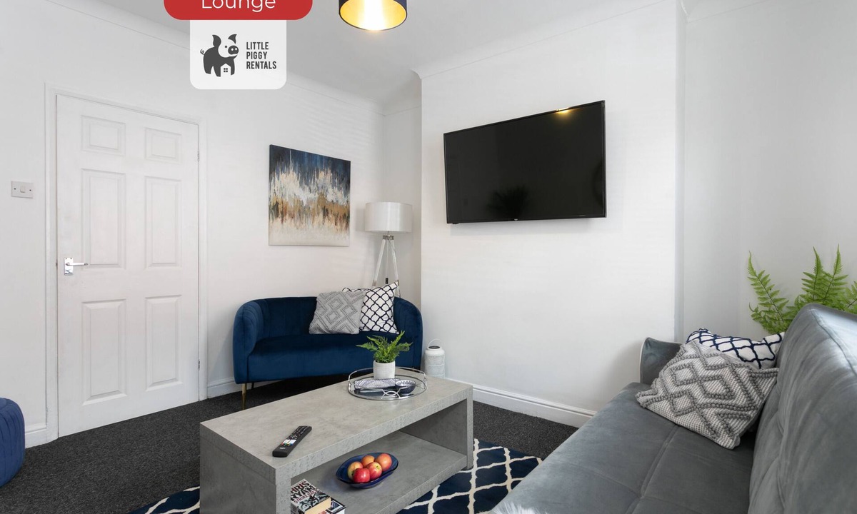 Chesterfield House | Two-Bedroom House - Chesterfield