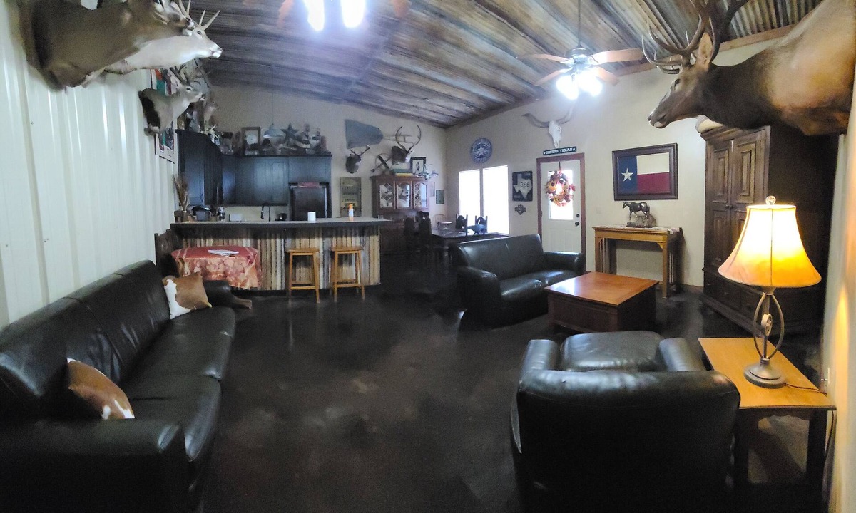 Wichita Falls House | Two Bedroom secluded "Barndominium" just outside of Wichita Falls, TEXAS