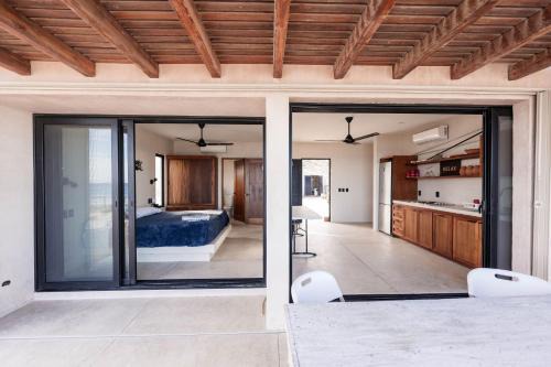 Vinorama Villa | Two-bedroom waterfront villa