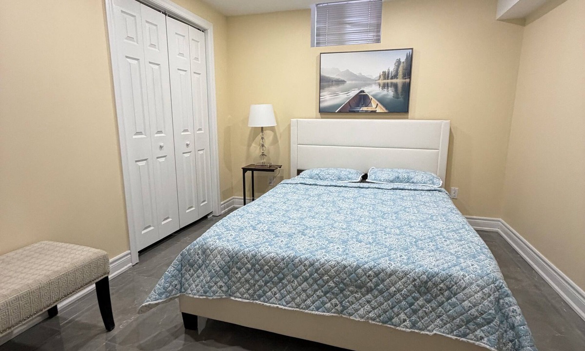 East Credit Apartment | Two Bedrooms Basement Apartment - Heartland Area