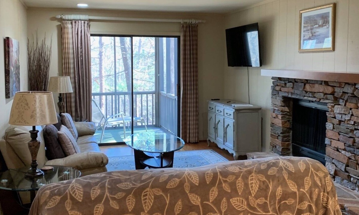 Big Canoe Condo | Two BR-BA on 4th hole, Creek 9 Golf Course