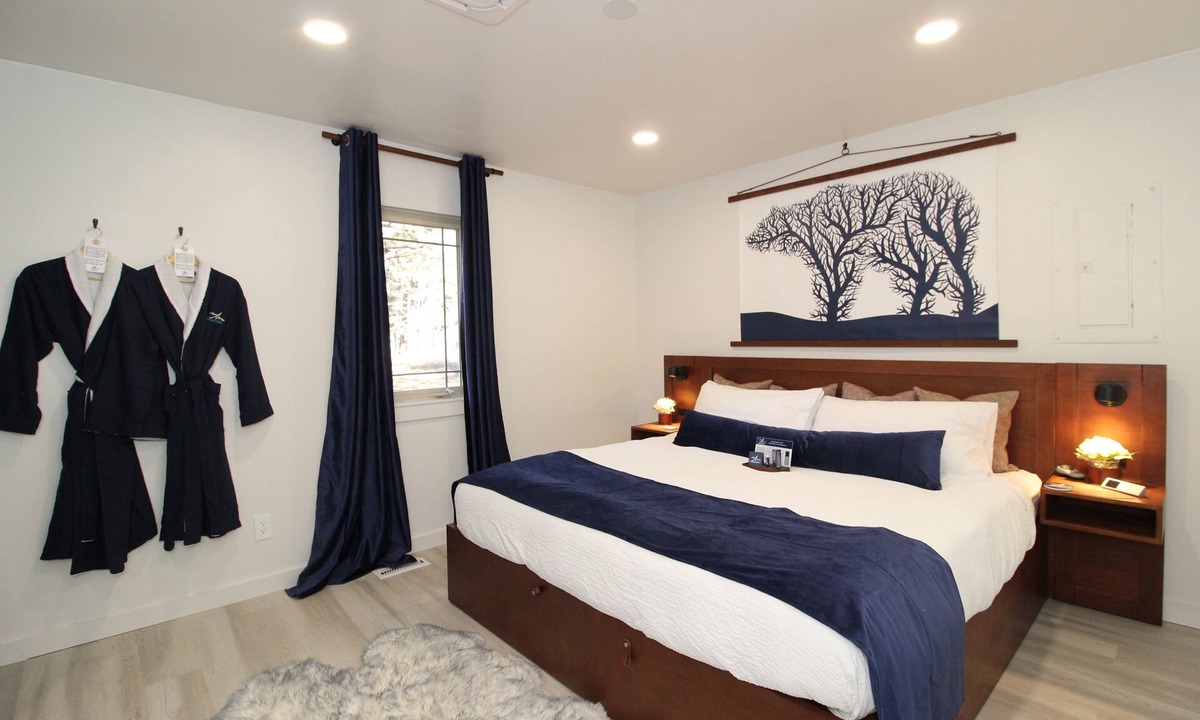 Angel Fire Cabin | Two cabin next to each other on 12 Acres- King beds, AC, Firepit, Smores