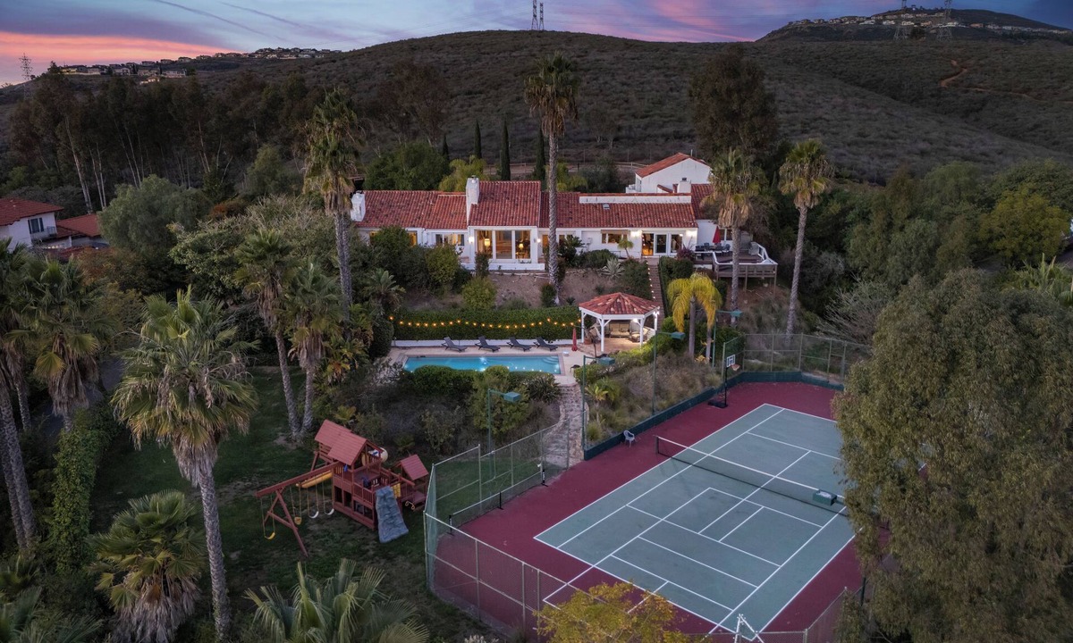 Escondido House | Two Estates w/Pools, Hot Tubs, Game Rooms, Views & Tennis Court Near Wineries