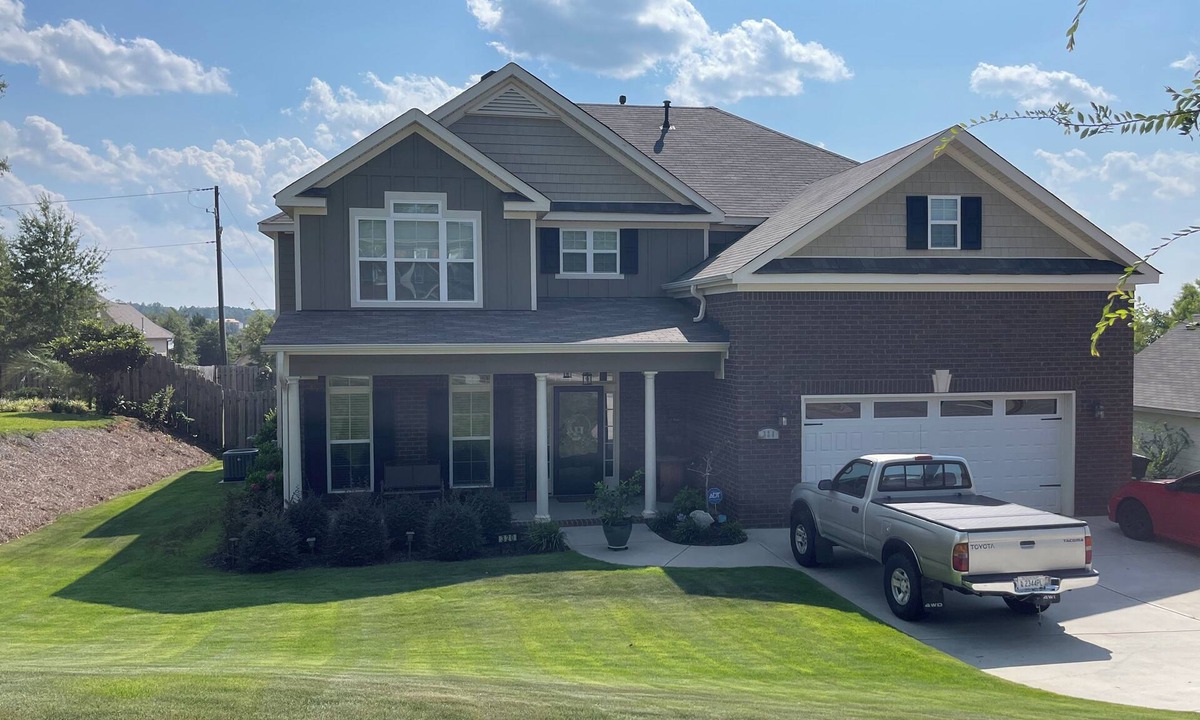 North Augusta House | Two FREE MASTERS BADGES WITH PAID RENTAL. 5-bedroom house in North Augusta
