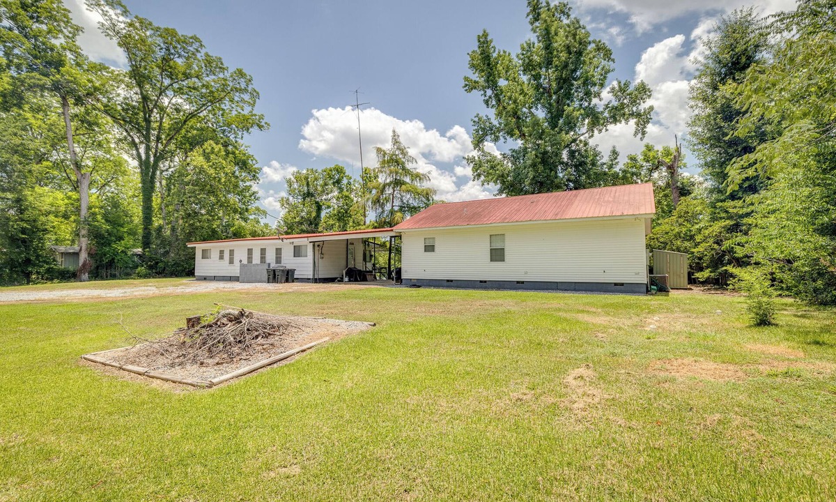 Acme House | TWO homes on Black River Lake with TWO boat slips!