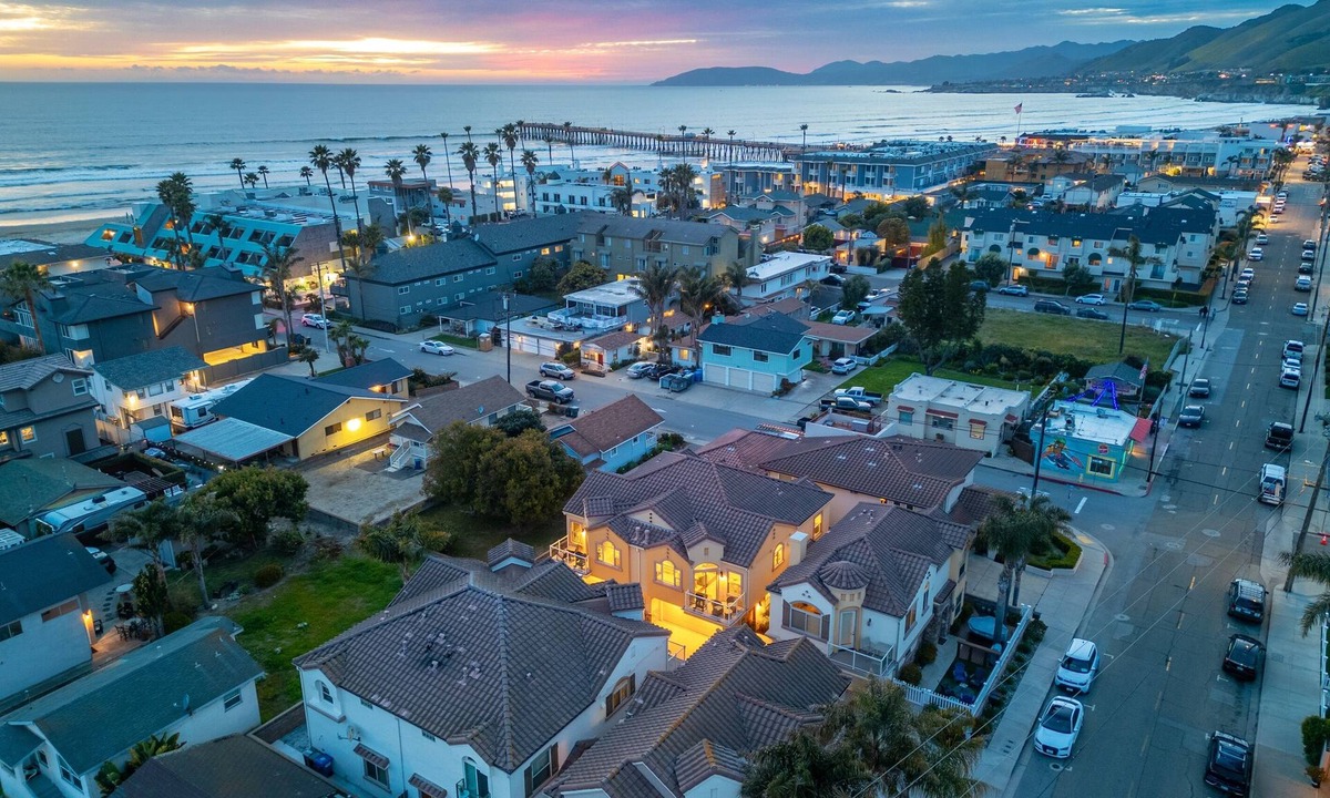 Downtown House | Two Homes One block to Beach