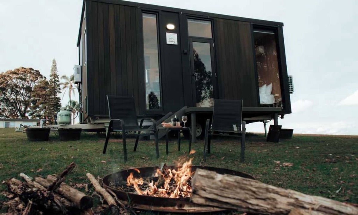 Rainbow Flat House | Two-Ki by Tiny Away S