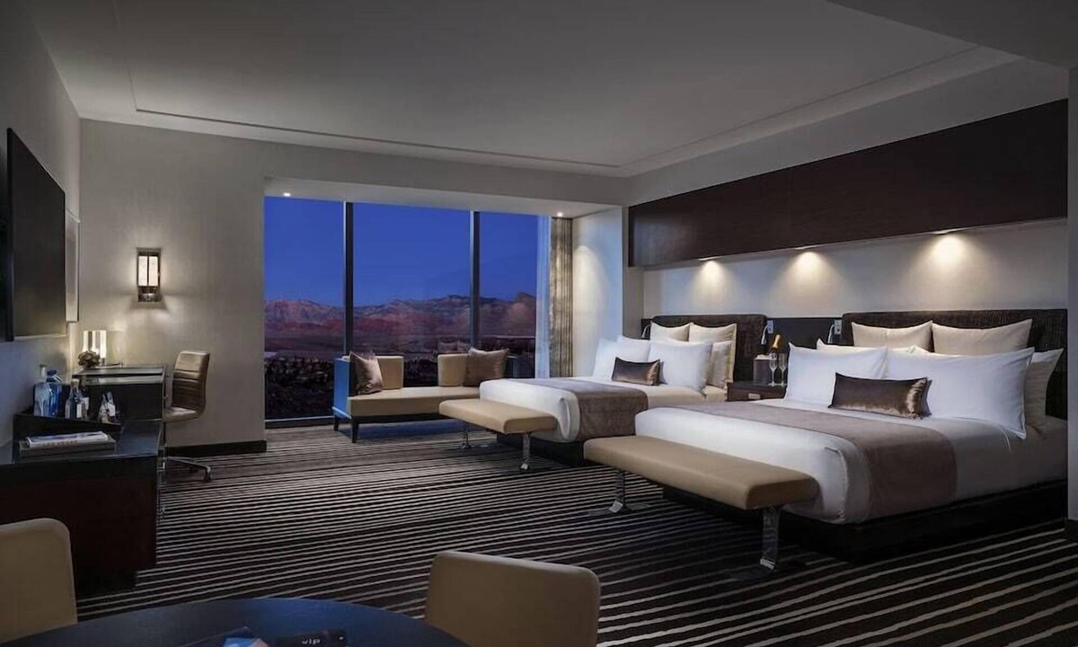Summerlin South Hotel | Two Queen Room at a 5⭐️ Hotel