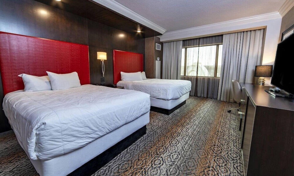 Bridgeport Hotel | Two Queen Room at a Hotel