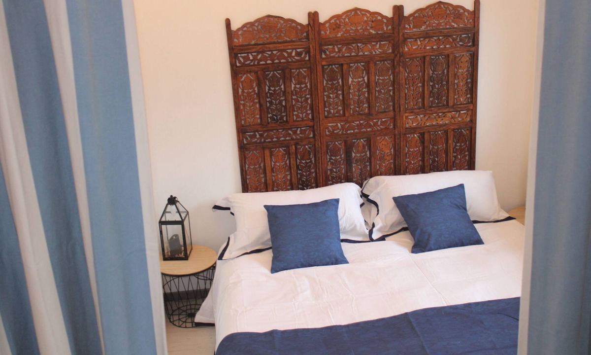 Castelnau-Riviere-Basse Apartment | Two-room apartment