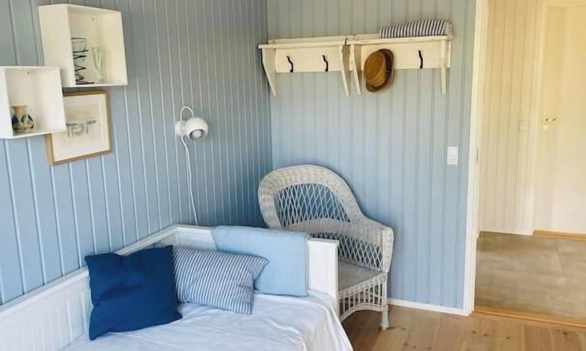 Hornslet Apartment | Two-Room Coastal Escape – Modern Coastal Stay with a Peaceful Atmosphere