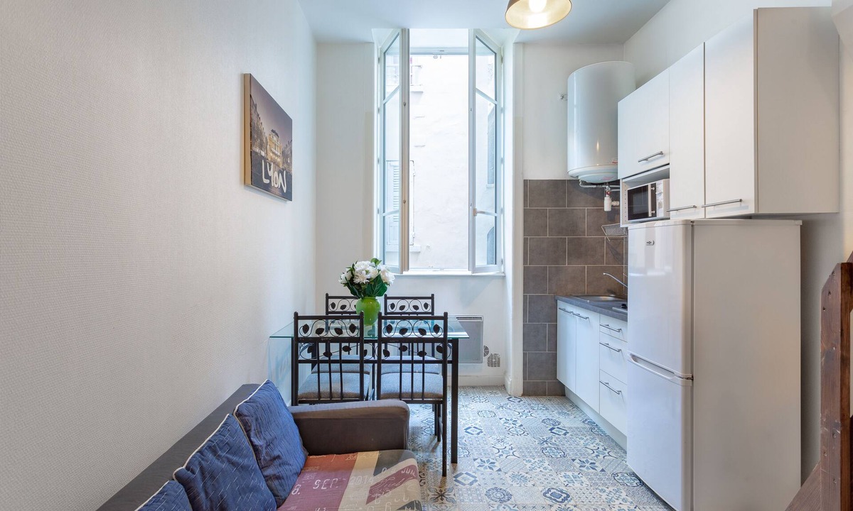 Part Dieu - Bir Hakeim Apartment | two-room studio near Part Dieu