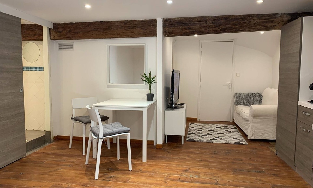 Gignac Apartment | Two rooms Gignac historical center