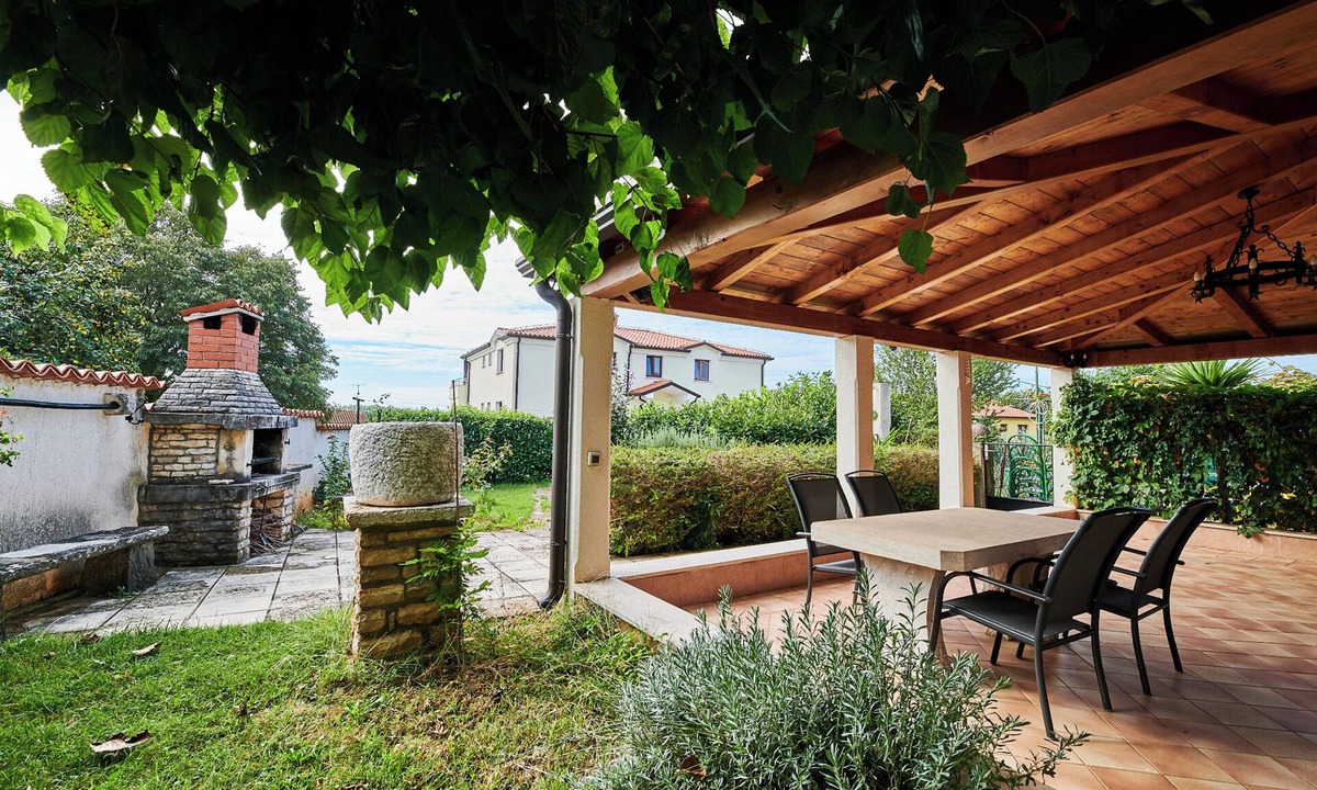 Valica Villa | Two-story holiday home for in Valica