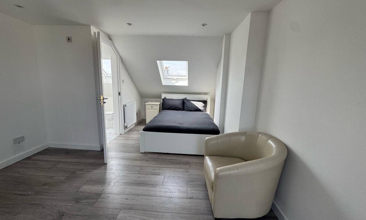 Belvedere House | Two Top Floor Double Rooms