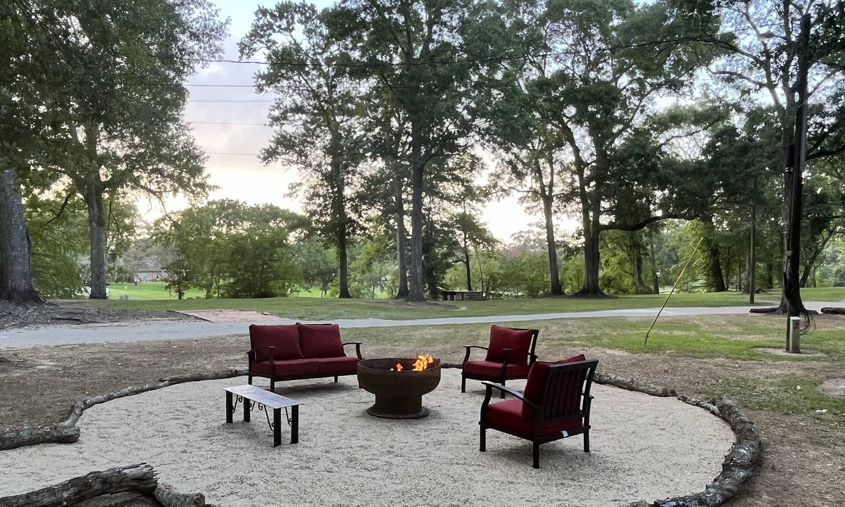 Lafayette Cottage | TWO Waterfront Cottages: 1 Modern, 1 Old-Fashioned + 2.5 acres on BAYOU!