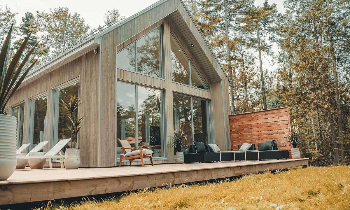 Morin Heights Ski Chalet | Two Zen Houses 3 & 7 - Villas and Spas