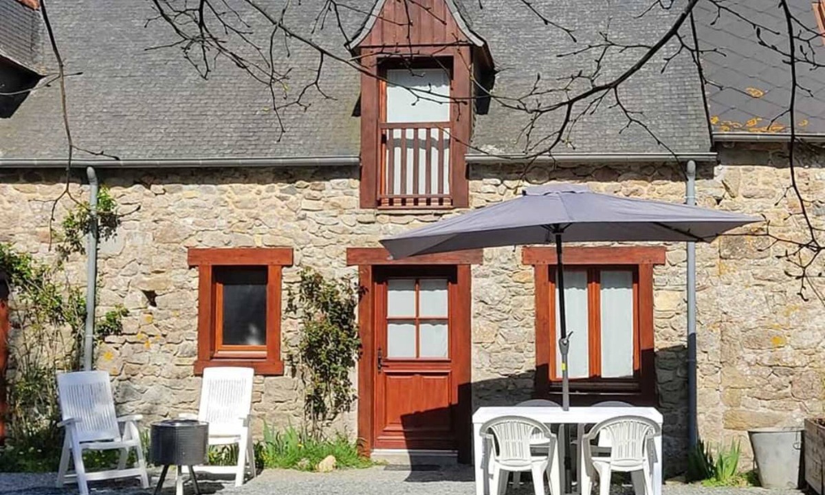 Ploumagoar House | Ty Avalenn