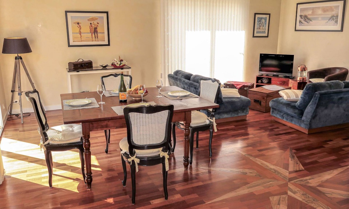 Tregunc House | Ty Coat Pin by Interhome