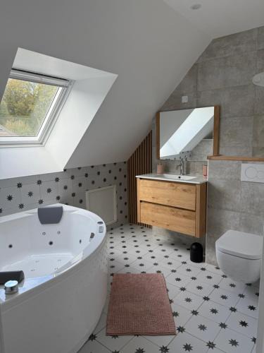Rochefort-en-Terre House | Ty Cocon - havre de paix avec jacuzzi