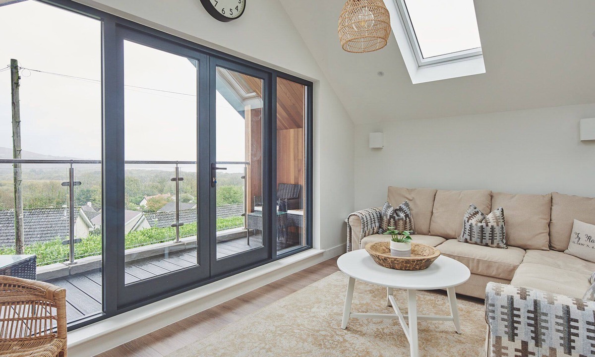 Oxwich Apartment | Ty Florence - Luxury Cottages