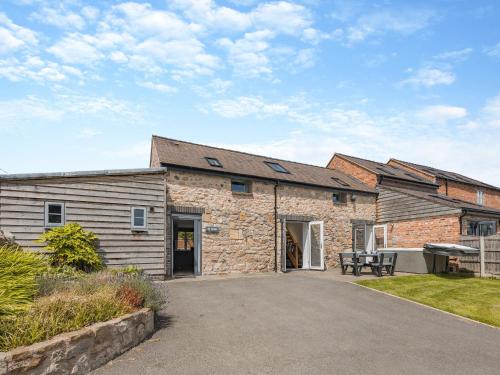 Trevor House | Ty Godro - Uk12745