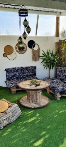 Chauve House | Ty Grain de Sel : logement privatif avec piscine, jardin et patio