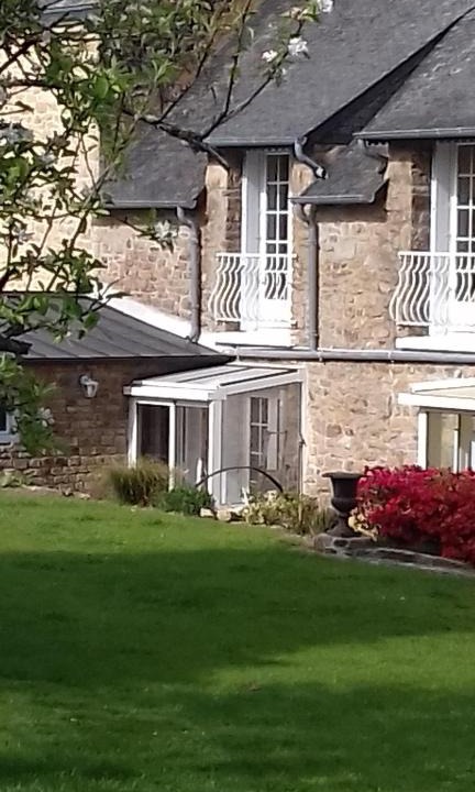 Locoal-Mendon House | ty néo