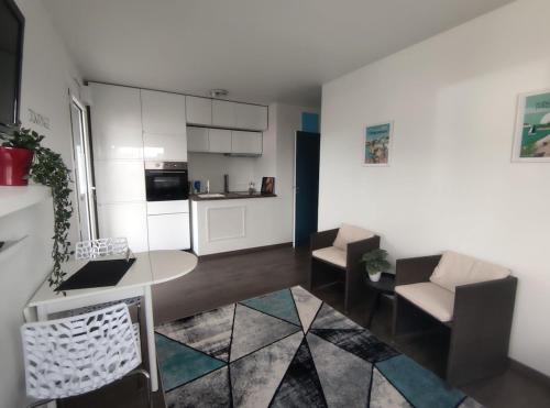 Trebeurden Apartment | TY SAM Beau T3, terrasse vue mer