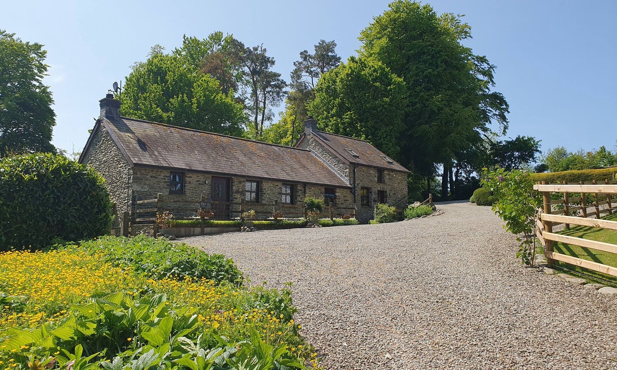 Llangybi Cottage | Ty Twt