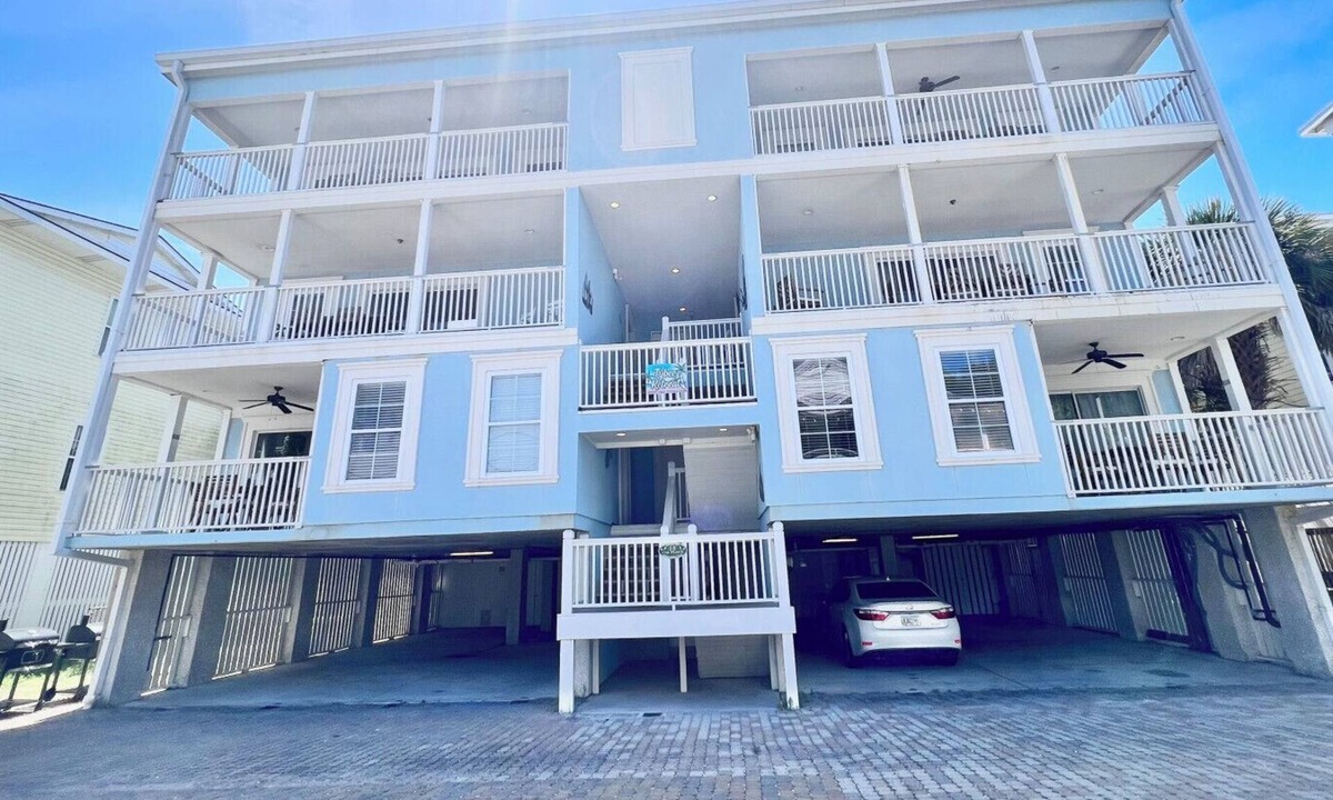 Tybee Island Condo | Tybee Retreat Whole Building