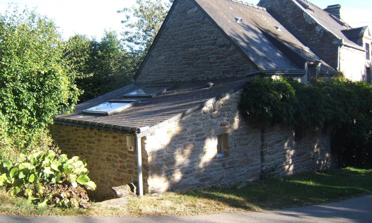 Questembert House | Typical Breton farmhouse in the countryside with modern comforts
