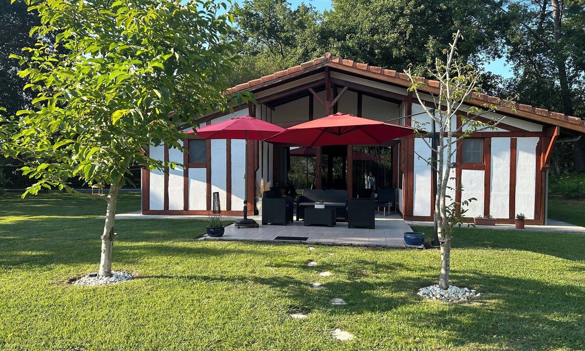 Gastes House | Typical Landes house near lake and forest
