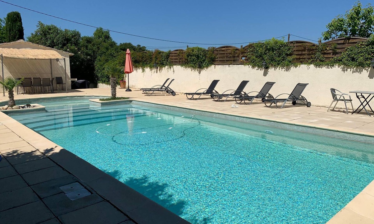 Villelaure Other | Typical Provencal farmhouse