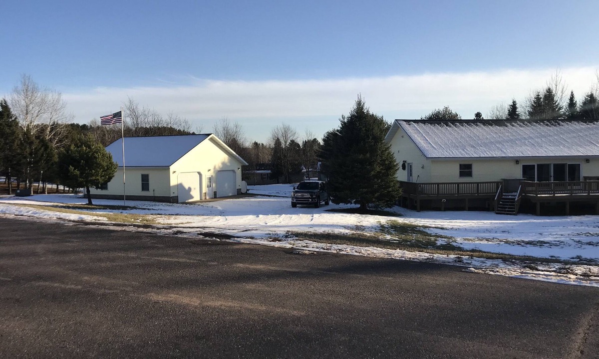 Marenisco House | U.P. in the SPRING/SUMMER time is a blessing!