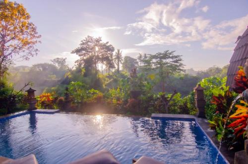 Singapadu Tengah Villa | Ubud 3 bedrooms with river view