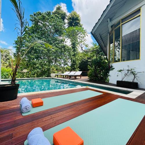 Mas Villa | Ubud Artist Retreat Jungle Views Yoga Deck and Private Pool