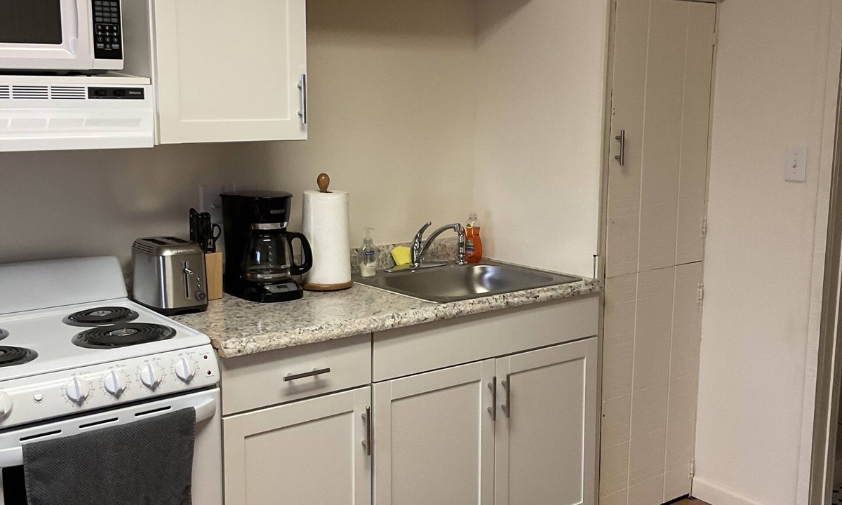 Mohawk House | UC DOUBLE!