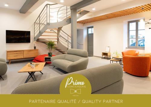 Uchizy House | Uch-y-Gite BY PRIMO CONClERGERIE