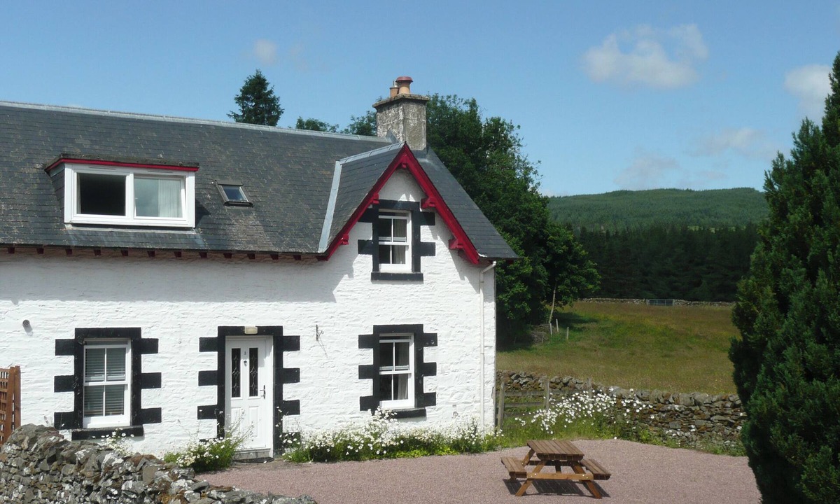 Hawick Cottage | UK35716 - North Cottage